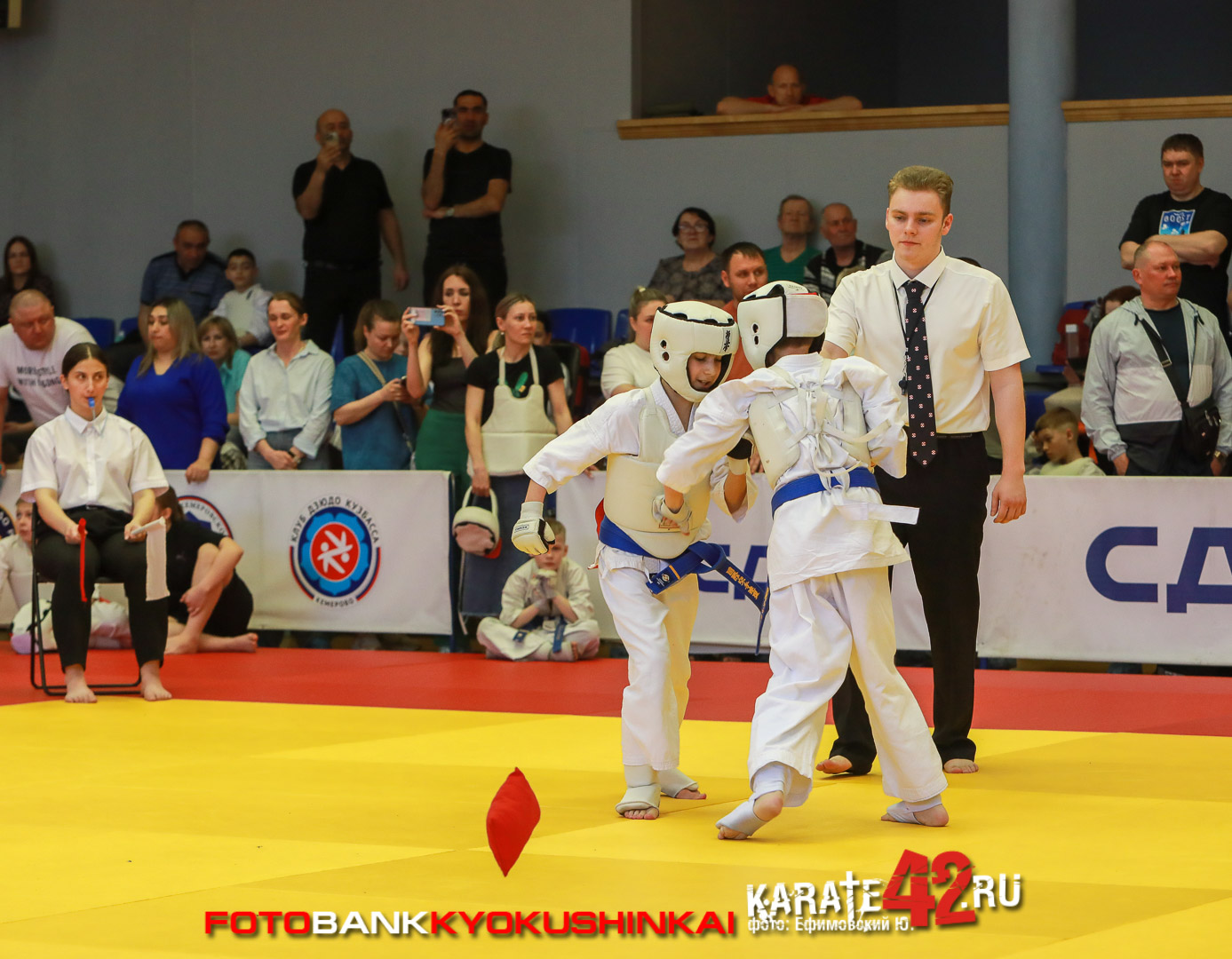 EfimovskiyYGenn-0850