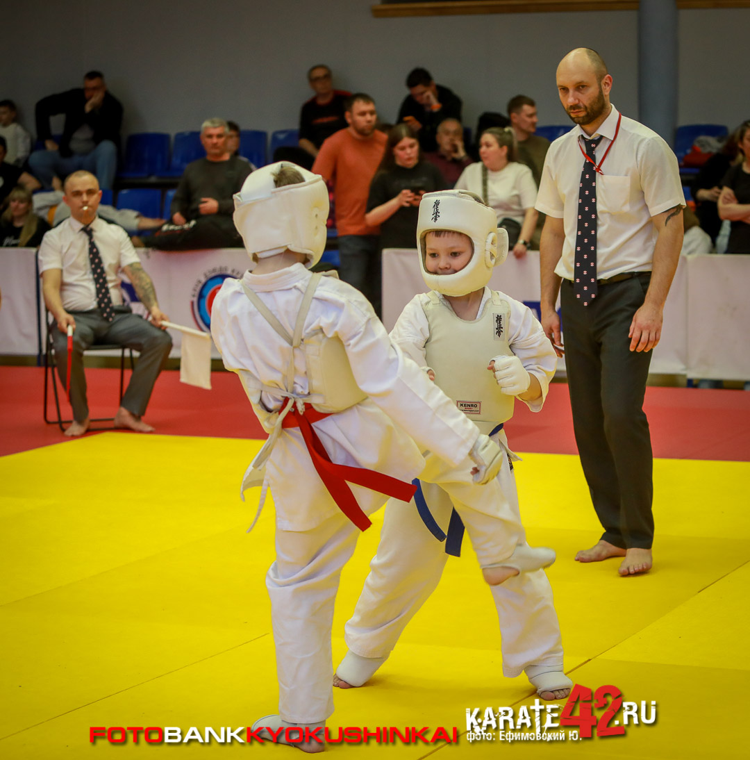EfimovskiyYGenn-0999