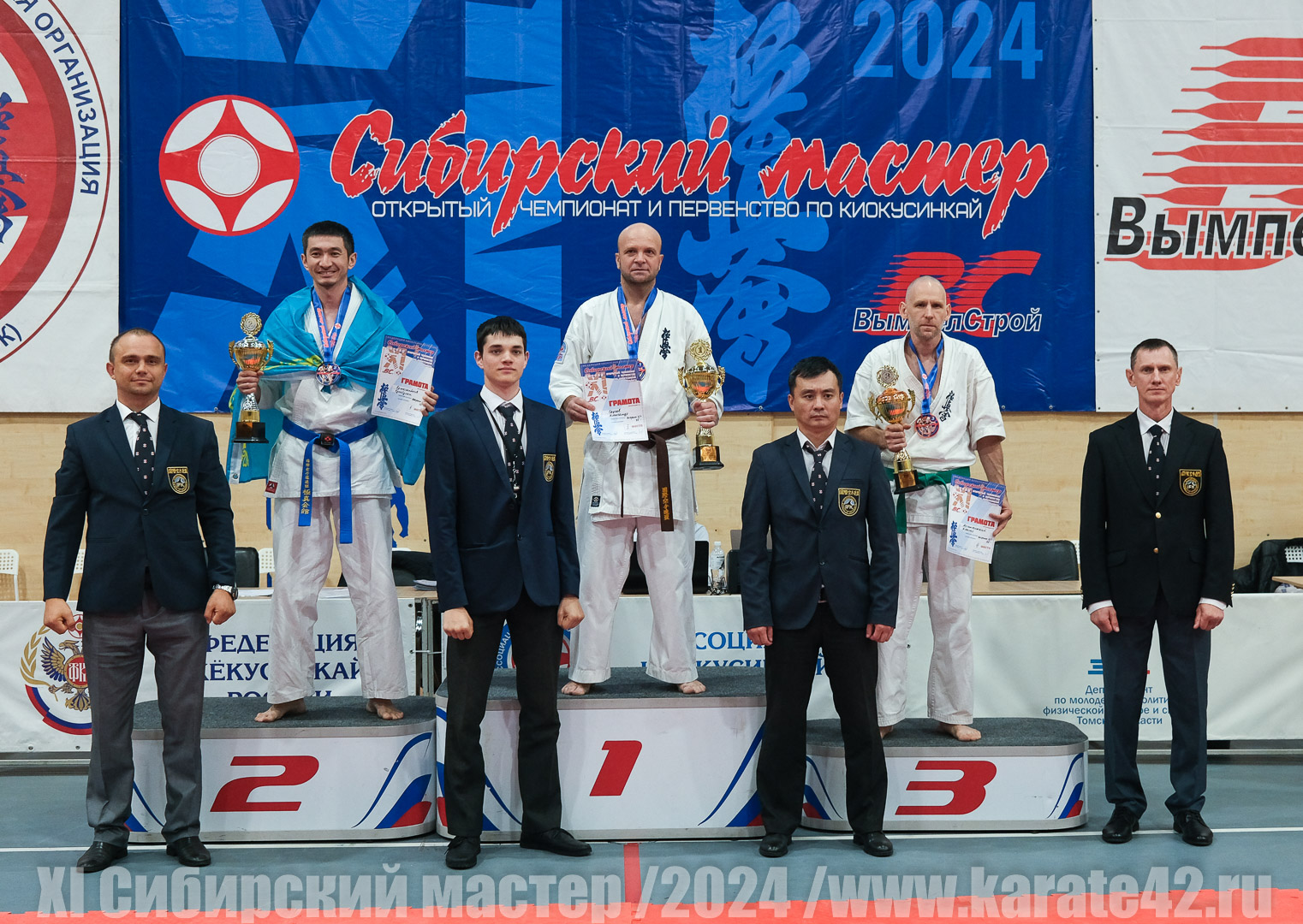 EfimovskiyYuG-7412
