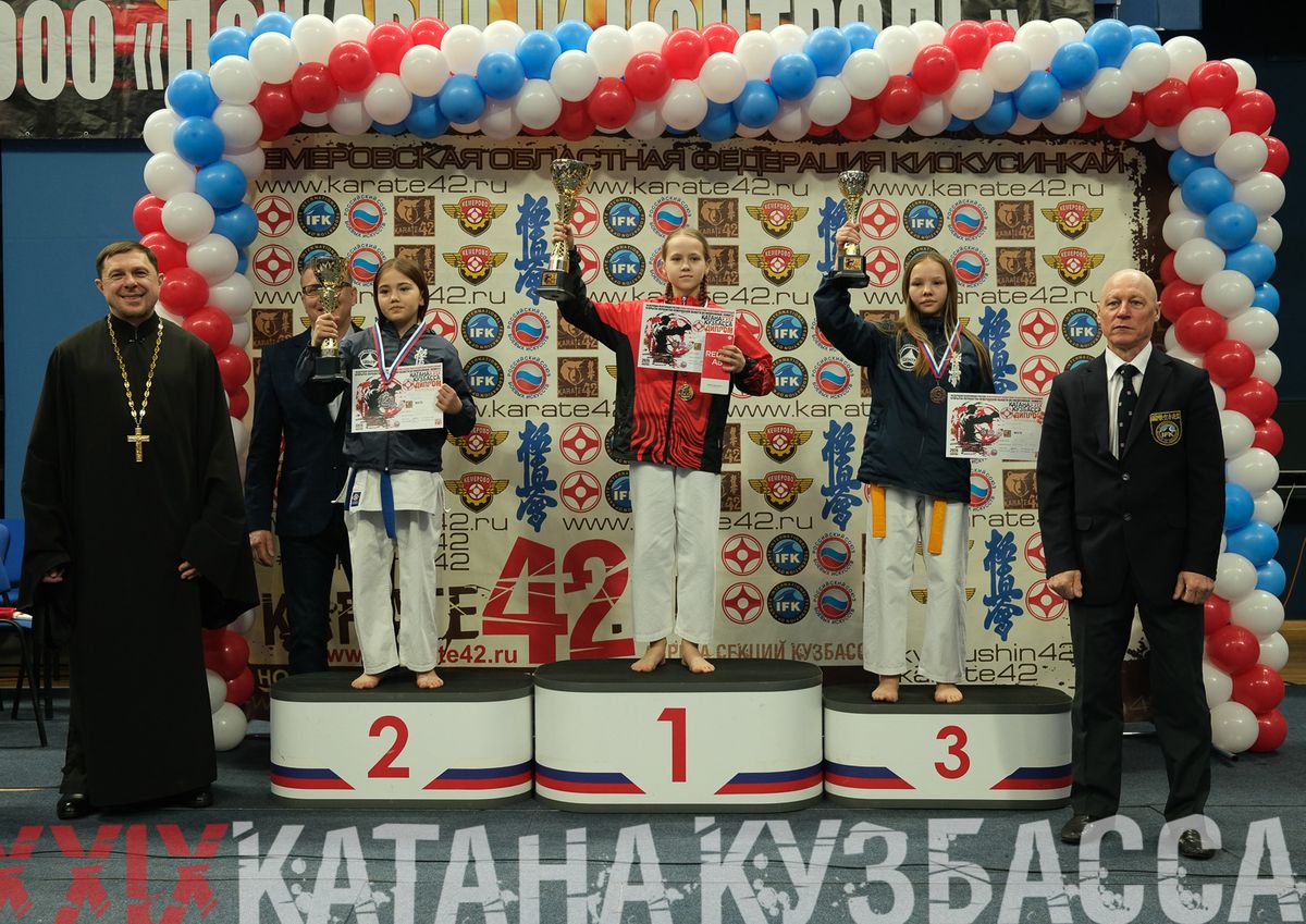 EfimovskiyGo26-9899