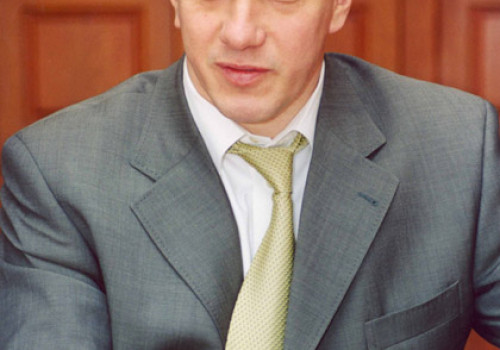 МИНИСТР ВЫЗЫВАЕТ НА ТАТАМИ